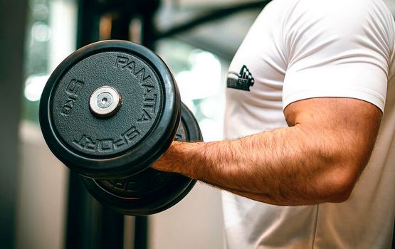 L'impact des stéroïdes sur les articulations et les tendons L'impact des stéroïdes sur les articulations et les tendons
